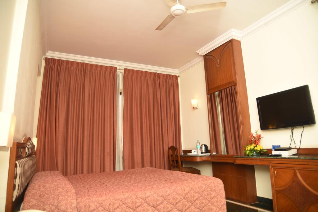 Hotel Maurya Bangalore Room photo